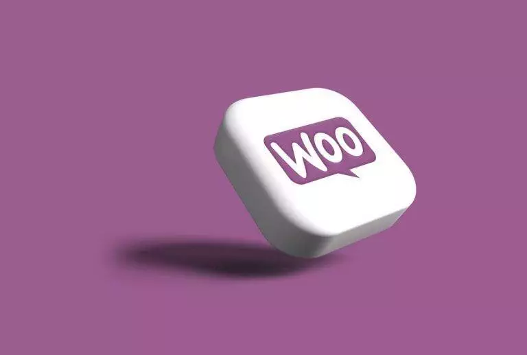 ein lila-weißes Quadrat mit dem Wort "woo" darauf